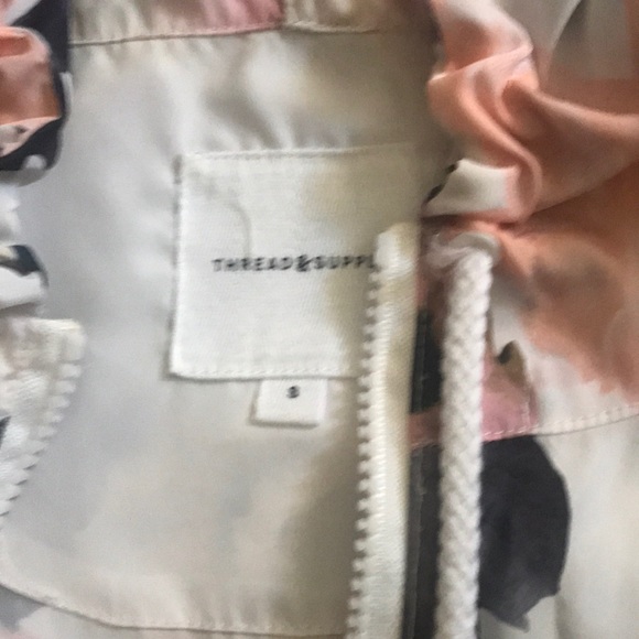 Floral windbreaker - Picture 2 of 3